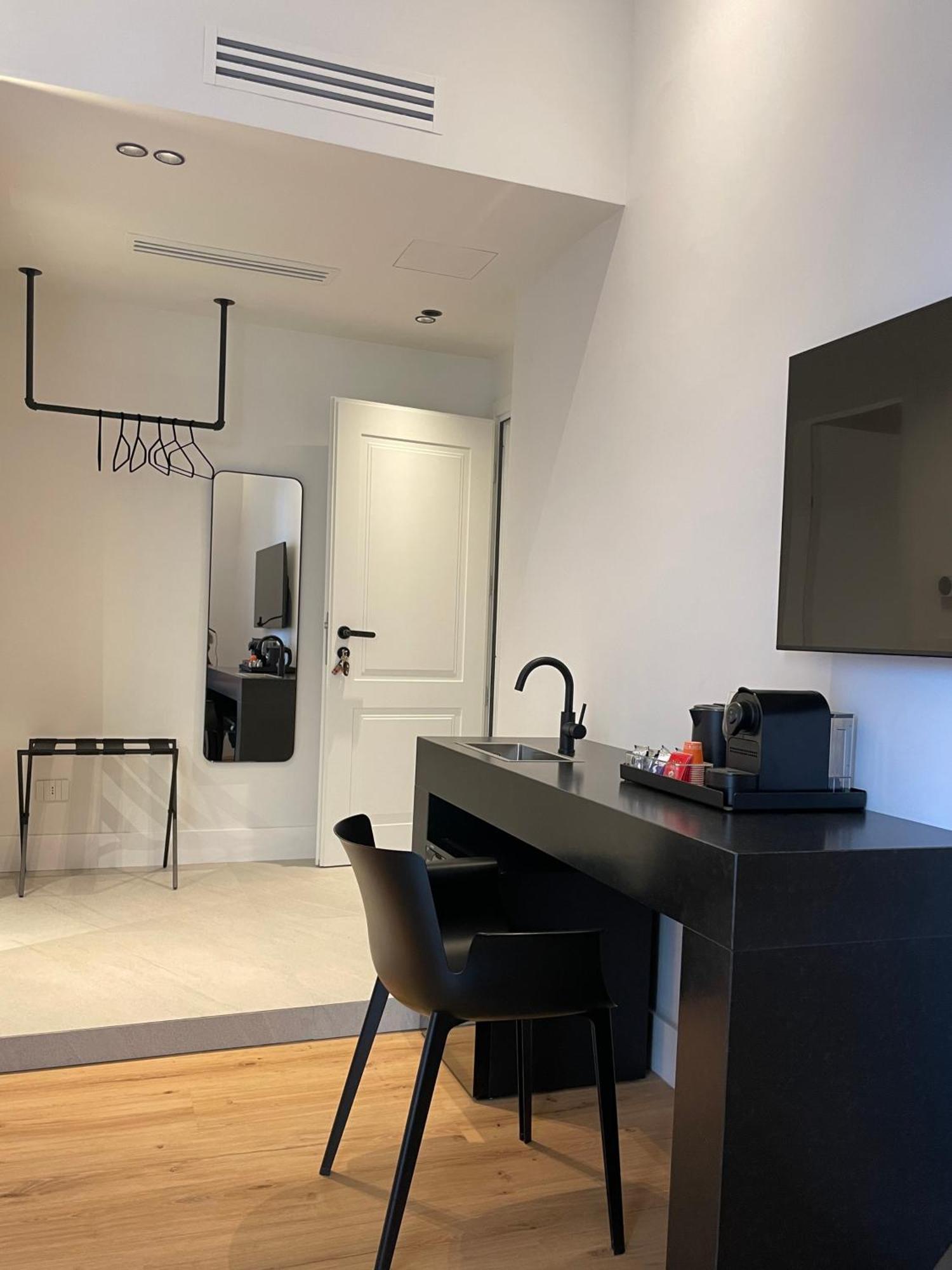 Bed and Breakfast Rolando Domus Napoli Esterno foto