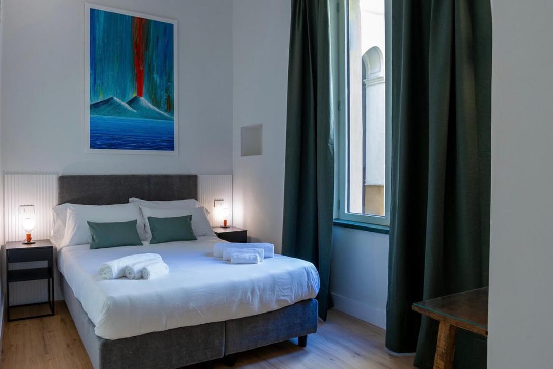 Bed and Breakfast Rolando Domus Napoli Esterno foto